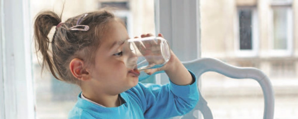 Little girl drinking water - credit Andrea Piacquadio, Pexel