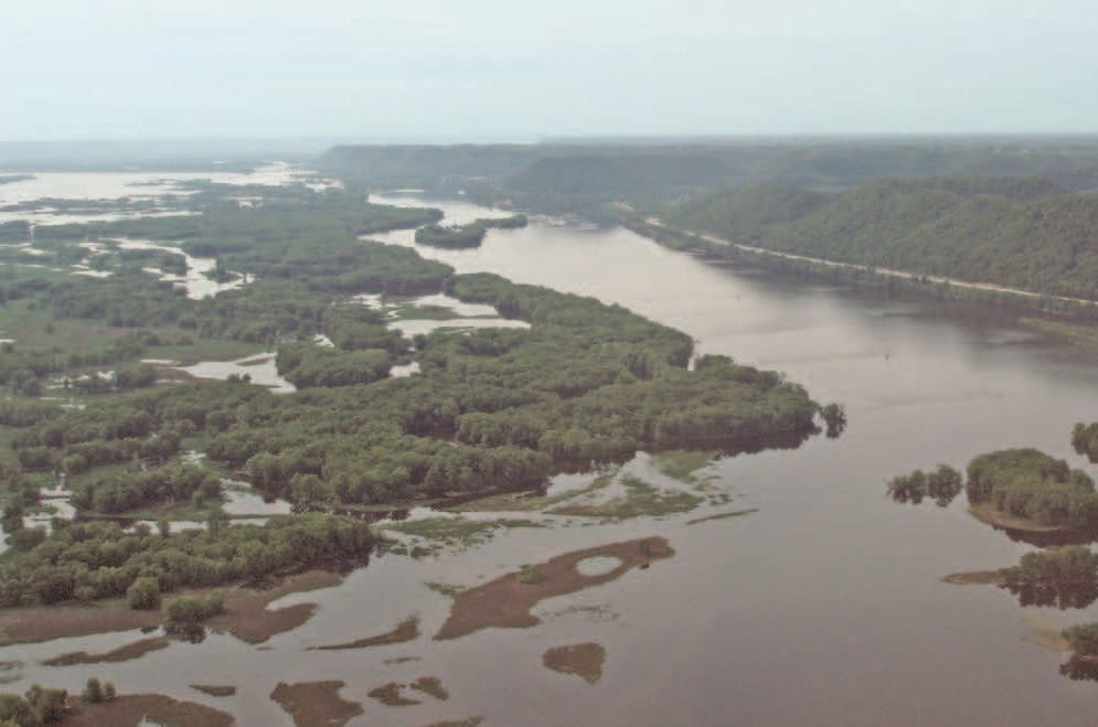 Pool 7 of the Upper Mississippi River - credit USGS